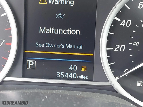 2019 Nissan Sentra SR with VIN 3N1AB7AP3KY380708, listed as a IAAI auction lot 41846673 with 35,440 mi miles. Bid and sale history available at carsss.com. Image 7.