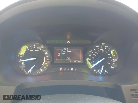 2018 Ford Explorer XLT с VIN 1FM5K7D83JGC26840, выставлен на аукционе IAAI как лот 42248170 с пробегом 128 599 миль миль и . История ставок и продаж доступна на DreamBid. Изображение 7.