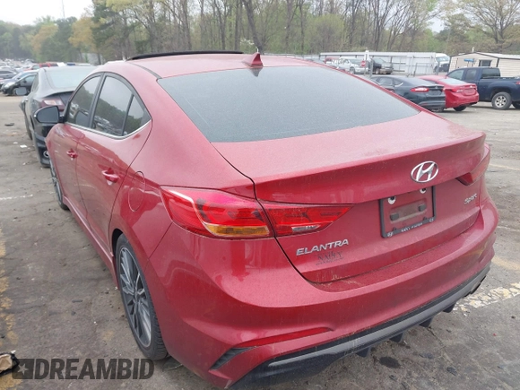 2018 Hyundai Elantra Sport с VIN KMHD04LB3JU498156, выставлен на аукционе IAAI как лот 41923602 с пробегом 175 000 миль миль и . История ставок и продаж доступна на DreamBid. Изображение 3.