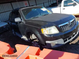 2011 Mazda Tribute Sport with VIN 4F2CY9C7XBKM06202, listed as a IAAI auction lot 41281197 with 195,443 mi miles. Bid and sale history available at carsss.com. Image 1.