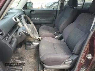 2005 Scion xB with VIN JTLKT324050186989, listed as a Copart auction lot 48981294 with 246,857 mi miles and Non Repairable. Bid and sale history available at carsss.com. Image 7.