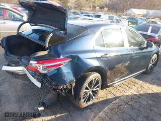 2018 Toyota Camry LE with VIN 4T1B11HK8JU554927, listed as a IAAI auction lot 41628449 with 152,942 mi miles. Bid and sale history available at carsss.com. Image 4.