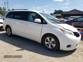 2016 Toyota Sienna LE AAS with VIN 5TDKK3DC9GS708215, listed as a Copart auction lot 52937065 with Not provided miles and Salvage title. Bid and sale history available at DreamBid. Image 4.