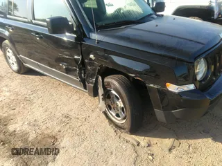 2016 Jeep Patriot Sport SE with VIN 1C4NJPBA2GD525694, listed as a IAAI auction lot 42048800 with 153,093 mi miles and . Bid and sale history available at carsss.com. Image 6.