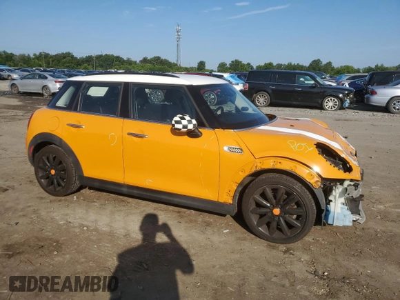 2016 MINI Hardtop 4 Door с VIN WMWXU1C51G2E16685, выставлен на аукционе Copart как лот 63425225 с пробегом 117 597 миль миль и Списание • Salvage title. История ставок и продаж доступна на DreamBid. Изображение 4.