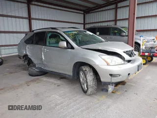 2005 Lexus RX 330 z VIN 2T2HA31U55C057676, wystawiony jako IAAI lot #41524875 z przebiegiem 215 674 mil mil oraz . Historia ofert i sprzedaży dostępna na DreamBid. Obrazek 1.