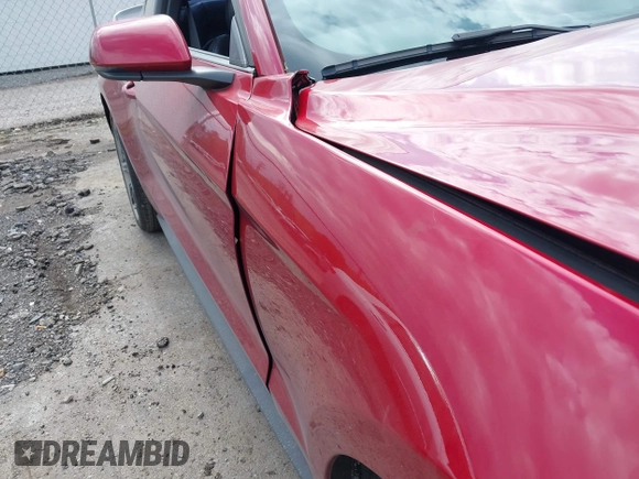 2020 Ford Mustang EcoBoost z VIN 1FA6P8TH6L5149788, wystawiony jako IAAI lot #42179624 z przebiegiem 107 520 mil mil oraz . Historia ofert i sprzedaży dostępna na DreamBid. Obrazek 17.