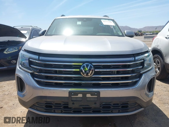 2024 Volkswagen Atlas SE with VIN 1V2HR2CA2RC568429, listed as a IAAI auction lot 42371188 with 18,903 mi miles and . Bid and sale history available at DreamBid. Image 12.