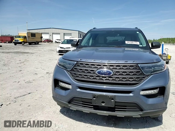 2021 Ford Explorer XLT z VIN 1FMSK8DH5MGA80051, wystawiony jako Copart lot #54198175 z przebiegiem 56 079 mil mil oraz Szkoda całkowita • Salvage title. Historia ofert i sprzedaży dostępna na DreamBid. Obrazek 14.