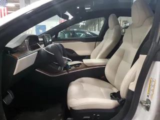 2023 Tesla Model S с VIN 5YJSA1E5XPF520265, выставлен на аукционе Copart как лот 54833255 с пробегом 16 502 миль миль и Списание • Salvage title. История ставок и продаж доступна на DreamBid. Изображение 7.