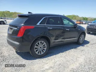2017 Cadillac XT5 Luxury FWD z VIN 1GYKNBRS3HZ112156, wystawiony jako Copart lot #52462075 z przebiegiem 75 601 mil mil oraz Szkody całkowita. Historia ofert i sprzedaży dostępna na DreamBid. Obrazek 3.