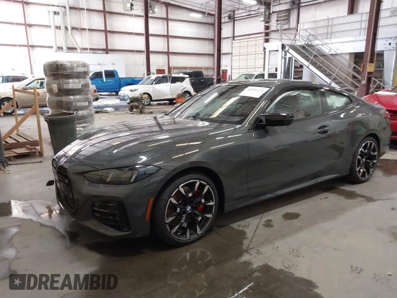 2025 BMW 4 Series M440i xDrive with VIN WBA83DA00SCT09661, listed as a IAAI auction lot 42591731 with 3,923 mi miles and . Bid and sale history available at DreamBid. Image 2.
