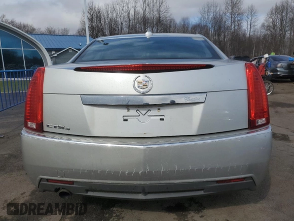 2012 Cadillac CTS z VIN 1G6DC5E59C0125371, wystawiony jako Copart lot #45761045 z przebiegiem 149 624 mil mil oraz Czysty tytuł • Clean title. Historia ofert i sprzedaży dostępna na DreamBid. Obrazek 6.