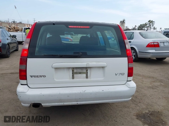 1998 Volvo V70 с VIN YV1LW5541W2350300, выставлен на аукционе IAAI как лот 42343799 с пробегом 286 071 миль миль и . История ставок и продаж доступна на DreamBid. Изображение 17.