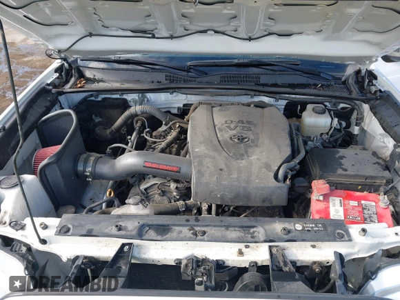 2017 Toyota Tacoma SR5 with VIN 3TMCZ5AN8HM063513, listed as a IAAI auction lot 40703177 with 42,323 mi miles and . Bid and sale history available at carsss.com. Image 10.