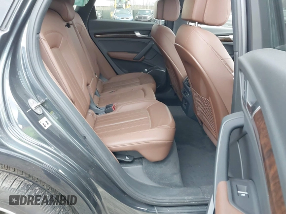 2018 Audi Q5 Premium Plus with VIN WA1BNAFY6J2107924, listed as a IAAI auction lot 41883285 with 110,000 mi miles. Bid and sale history available at carsss.com. Image 8.
