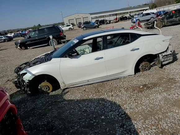 2020 Nissan Maxima Platinum with VIN 1N4AA6FVXLC366547, listed as a Copart auction lot 45569995 with 23,124 mi miles and Salvage Title. Bid and sale history available at DreamBid. Image 11.