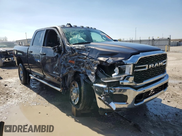 2022 Ram 2500 Tradesman with VIN 3C6UR5CJ2NG366660, listed as a Copart auction lot 46941914 with 40,111 mi miles and Salvage Title. Bid and sale history available at carsss.com. Image 4.