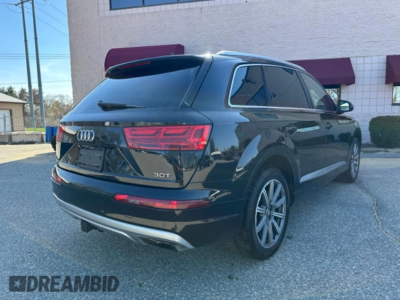 2018 Audi Q7 Premium Plus with VIN WA1LAAF78JD050217, listed as a Copart auction lot 54598215 with 123,468 mi miles and Clean Title. Bid and sale history available at carsss.com. Image 4.
