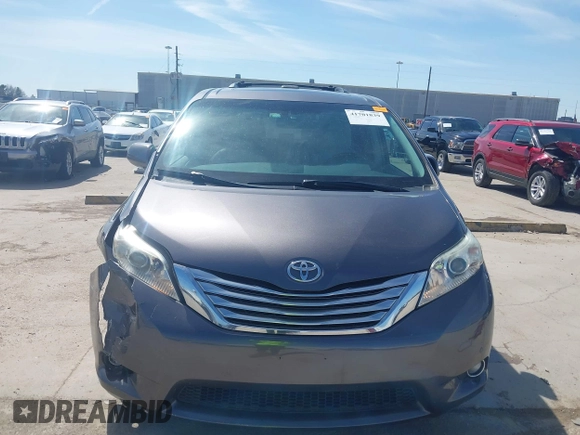 2011 Toyota Sienna XLE with VIN 5TDDK3DC7BS003186, listed as a IAAI auction lot 41701839 with 165,878 mi miles. Bid and sale history available at carsss.com. Image 12.