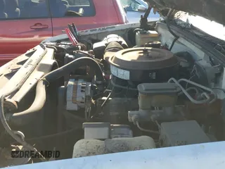 1995 Chevrolet Suburban с VIN 1GNGK26N5SJ307675, выставлен на аукционе IAAI как лот 41417998 с пробегом 193 985 миль миль и . История ставок и продаж доступна на DreamBid. Изображение 17.