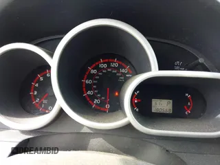 2009 Pontiac Vibe with VIN 5Y2SM67069Z422076, listed as a IAAI auction lot 42158045 with 180,568 mi miles. Bid and sale history available at carsss.com. Image 7.