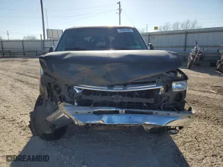 2003 Chevrolet Tahoe LT with VIN 1GNEC13ZX3R237955, listed as a Copart auction lot 43952685 with 189,117 mi miles and Salvage Title. Bid and sale history available at carsss.com. Image 5.