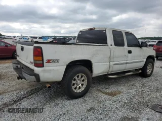 2004 GMC Sierra 1500 SLE z VIN 1GTEK19TX4E122294, wystawiony jako Copart lot #56576185 z przebiegiem 322 130 mil mil oraz Czysty tytuł • Clean title. Historia ofert i sprzedaży dostępna na DreamBid. Obrazek 3.