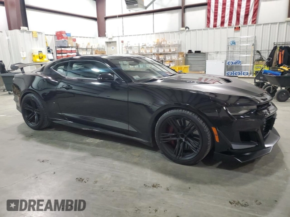 2021 Chevrolet Camaro ZL1 with VIN 1G1FJ1R66M0100087, listed as a Copart auction lot 83531104 with 10,363 mi miles and Clean Title. Bid and sale history available at carsss.com. Image 4.