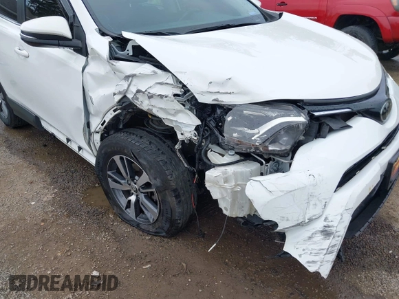 2018 Toyota RAV4 XLE with VIN JTMRFREV9JJ218173, listed as a IAAI auction lot 42037959 with 91,056 mi miles. Bid and sale history available at carsss.com. Image 6.