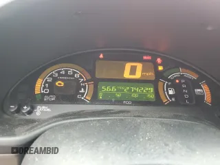 2005 Honda Insight z VIN JHMZE14715S000332, wystawiony jako Copart lot #56385575 z przebiegiem 274 229 mil mil oraz Szkoda całkowita • Salvage title. Historia ofert i sprzedaży dostępna na DreamBid. Obrazek 9.