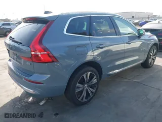 2023 Volvo XC60 Plus Bright Theme with VIN YV4L12RN8P1356993, listed as a IAAI auction lot 41561181 with 8,835 mi miles. Bid and sale history available at carsss.com. Image 4.
