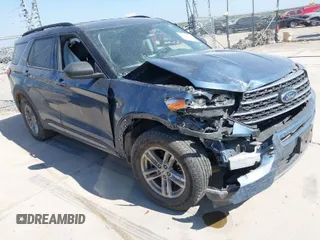 2020 Ford Explorer XLT with VIN 1FMSK7DH9LGC30705, listed as a IAAI auction lot 41791732 with 101,242 mi miles. Bid and sale history available at carsss.com. Image 1.