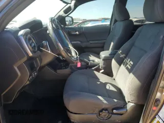 2017 Toyota Tacoma SR5 with VIN 3TMAZ5CNXHM032218, listed as a Copart auction lot 49672275 with 104,244 mi miles and Salvage Title. Bid and sale history available at DreamBid. Image 7.
