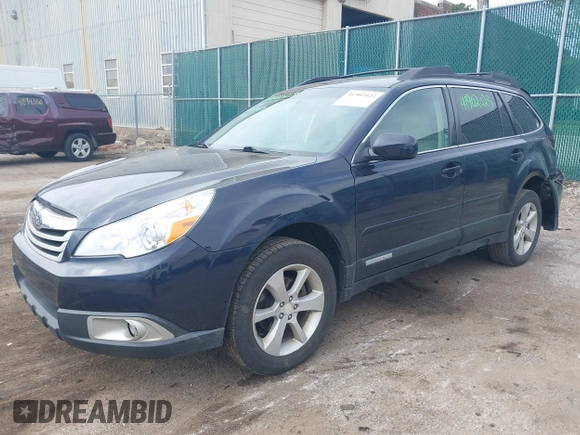 2012 Subaru Outback 2.5i Prem with VIN 4S4BRCCC8C3231183, listed as a IAAI auction lot 41902023 with 193,180 mi miles. Bid and sale history available at carsss.com. Image 2.