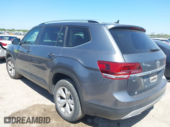 2018 Volkswagen Atlas SE with VIN 1V2CR2CA2JC576397, listed as a IAAI auction lot 41959708 with 168,619 mi miles and . Bid and sale history available at DreamBid. Image 3.