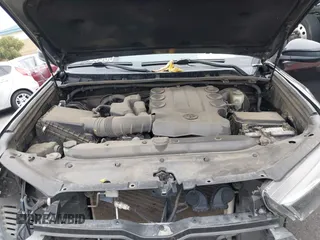 2017 Toyota 4Runner SR5 with VIN JTEZU5JR8H5159090, listed as a IAAI auction lot 42018428 with 120,946 mi miles and . Bid and sale history available at DreamBid. Image 10.