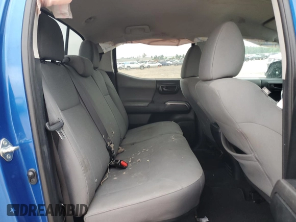 2018 Toyota Tacoma SR5 z VIN 3TMAZ5CN6JM075279, wystawiony jako Copart lot #55894855 z przebiegiem 134 746 mil mil oraz Szkoda całkowita • Salvage title. Historia ofert i sprzedaży dostępna na DreamBid. Obrazek 10.