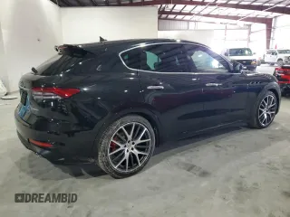 2022 Maserati Levante with VIN ZN661YUM1NX400441, listed as a Copart auction lot 84326324 with 11,966 mi miles and Salvage title. Bid and sale history available at DreamBid. Image 3.