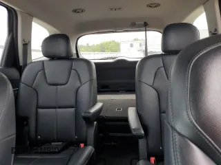 2022 Kia Telluride EX with VIN 5XYP3DHC9NG313013, listed as a Copart auction lot 55946615 with 58,276 mi miles and Salvage title. Bid and sale history available at DreamBid. Image 10.