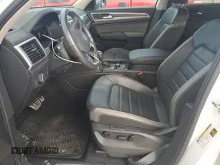 2023 Volkswagen Atlas SEL Premium R-Line with VIN 1V2FR2CA4PC520760, listed as a Copart auction lot 71956294 with 31,164 mi miles and Salvage title. Bid and sale history available at DreamBid. Image 7.