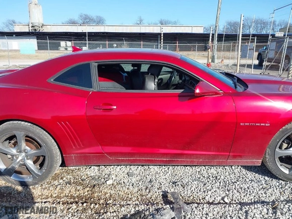 2014 Chevrolet Camaro LT with VIN 2G1FC1E35E9152033, listed as a IAAI auction lot 41478311 with NaN miles. Bid and sale history available at carsss.com. Image 14.