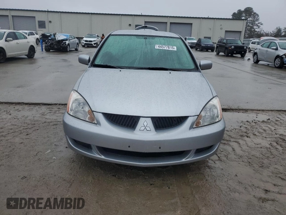 2005 Mitsubishi Lancer ES z VIN JA3AJ26E05U003642, wystawiony jako Copart lot #44577815 z przebiegiem 181 248 mil mil oraz Czysty tytuł • Clean title. Historia ofert i sprzedaży dostępna na DreamBid. Obrazek 5.