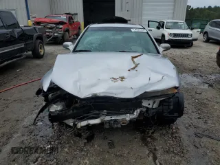 2002 Mitsubishi Galant ES z VIN 4A3AA46G32E158168, wystawiony jako Copart lot #74522324 z przebiegiem 179 981 mil mil oraz Szkoda całkowita • Salvage title. Historia ofert i sprzedaży dostępna na DreamBid. Obrazek 5.