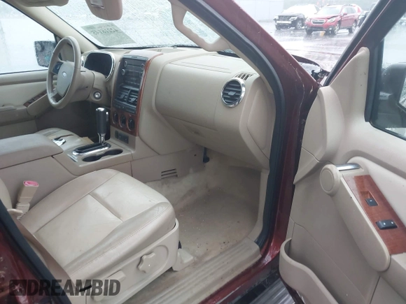 2010 Ford Explorer Eddie Bauer z VIN 1FMEU6EE4AUA87103, wystawiony jako IAAI lot #42218145 z przebiegiem 226 076 mil mil oraz . Historia ofert i sprzedaży dostępna na DreamBid. Obrazek 5.