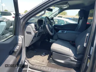2022 Ford F-150 XL z VIN 1FTEX1EP3NKE22465, wystawiony jako IAAI lot #42179153 z przebiegiem 26 500 mil mil oraz . Historia ofert i sprzedaży dostępna na DreamBid. Obrazek 5.