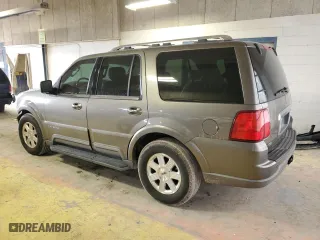 2004 Lincoln Navigator Luxury with VIN 5LMFU27R04LJ29755, listed as a Copart auction lot 86722214 with 121,737 mi miles and Salvage Title. Bid and sale history available at carsss.com. Image 2.