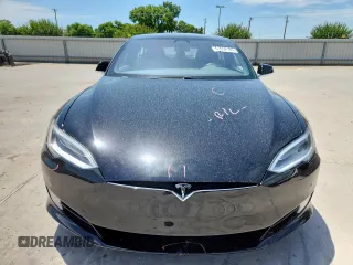 2021 Tesla Model S 75D with VIN 5YJSA1E42MF426965, listed as a Copart auction lot 63052185 with 50,405 mi miles and Salvage title. Bid and sale history available at DreamBid. Image 5.