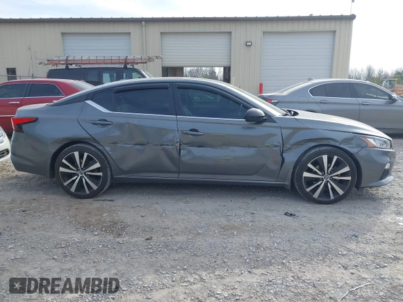 2019 Nissan Altima 2.5 SR with VIN 1N4BL4CV4KC187510, listed as a IAAI auction lot 41701483 with 101,165 mi miles. Bid and sale history available at carsss.com. Image 13.