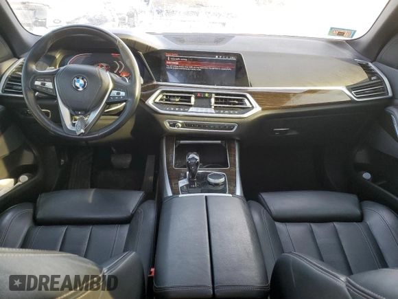 2019 BMW X5 xDrive40i with VIN 5UXCR6C56KLK81735, listed as a Copart auction lot 71709152 with 31,864 mi miles. Bid and sale history available at carsss.com. Image 8.